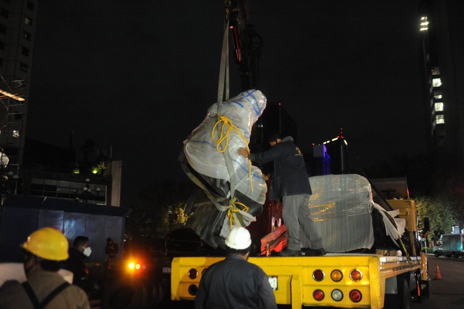 Photo of Gobierno de Ciudad de México retira la estatua de Colón a dos días de la conmemoración de su arribo a América