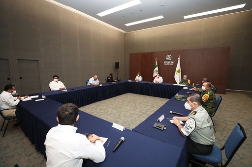 Photo of Vila Dosal encabeza reunión de Protección Civil para seguir apoyando a la población afectada por “Gamma”