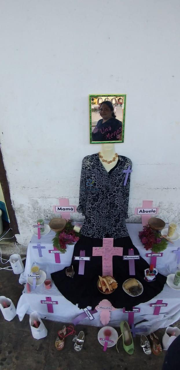 Photo of Recuerdan a víctimas de feminicidio en el «biix» de Izamal