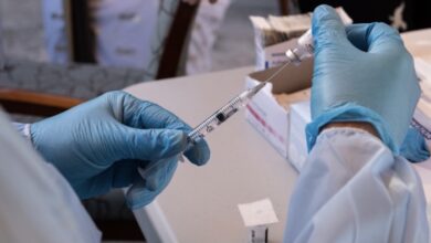 Photo of Cesan a director de Hospital de la Mujer en Tabasco por haberse aplicado vacuna contra COVID-19