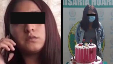 Photo of Policías hacen viral foto de joven arrestada junto a su pastel tras fiesta en pandemia