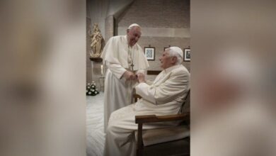 Photo of Papa Francisco y Benedicto XVI reciben primera dosis de la vacuna contra el COVID-19
