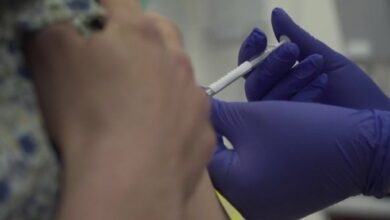 Photo of Hospitalizan a doctora de NL por reacción a vacuna contra Covid-19