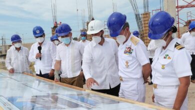 Photo of Mauricio Vila supervisa construcción del Hospital General Naval de Progreso