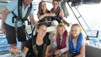 Photo of Familia se aísla del Covid en su barco y recorren el mundo
