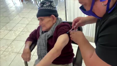 Photo of Con 120 años, costarricense recibe vacuna contra Covid-19