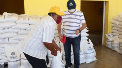 Photo of Ante las adversidades, Mauricio Vila refrenda su apoyo a quienes más lo necesitan