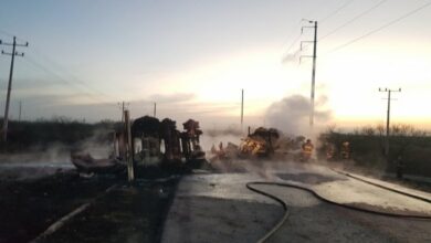 Photo of Deja 12 muertos choque entre pipa de combustible y transporte público en Nuevo León