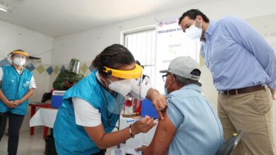Photo of Adultos mayores de Tizimín y Maxcanú reciben vacuna contra Covid-19