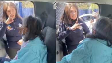 Photo of En lenguaje de señas, policía explica a abuelita proceso de vacunación
