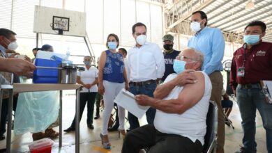 Photo of Vila Dosal recorre los módulos de vacunación en Mérida; la jornada fue sin contratiempos