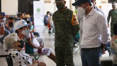 Photo of Mauricio Vila verificó el proceso de vacunación antiCovid en  Espita