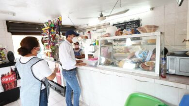 Photo of El Gobernador Mauricio Vila Dosal acude al mercado municipal de Izamal