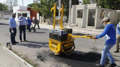Photo of Ayuntamiento avanza en las labores de bacheo en Mérida