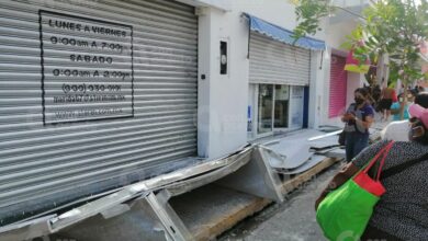 Photo of Se cae marquesina en el centro de Mérida; no hay lesionados