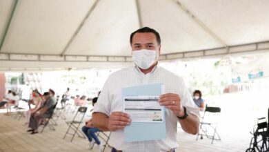 Photo of Renán Barrera se vacuna contra el COVID-19