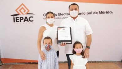 Photo of Renán Barrera recibe constancia como alcalde electo de Mérida por tercera ocasión