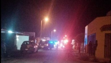 Photo of Mujer ataca a sus hijas y luego intenta suicidarse