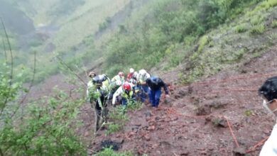 Photo of Excursionistas caen al cráter del volcán Xitle en el Ajusco; muere una mujer y hay 5 lesionados