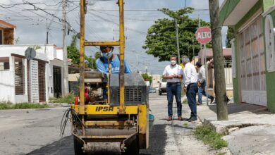Photo of Énfasis del Ayuntamiento en los trabajos de bacheo en Mérida