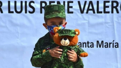 Photo of Niño autista cumple sueño de ser soldado de Sedena