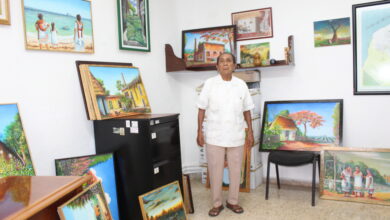 Photo of Faustino Tutzin, promotor de la cultura maya a través de sus cuadros