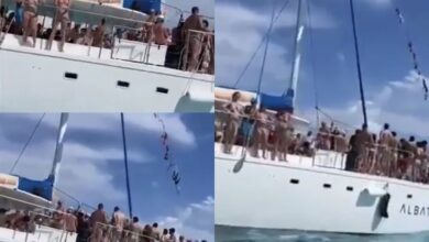 Photo of Exhiben a turistas nudistas en un catamarán por ignorar medidas sanitarias