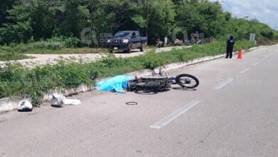 Photo of Pierde el control, derrapa con su moto y muere