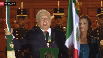 Photo of López Obrador da el Grito por 211 aniversario de Independencia
