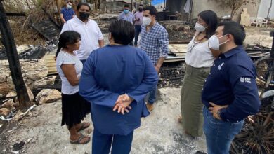 Photo of Rommel entrega apoyos a familias afectadas por incendios en el sur de Mérida