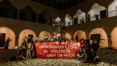 Photo of Denuncian chat donde comparten imágenes íntimas de estudiantes de las universidades en Mérida