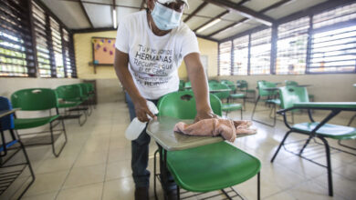 Photo of Escuelas de Yucatán reciben mantenimiento y material de limpieza