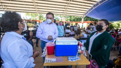 Photo of Más de 25 mil trabajadores de la educación reciben la vacuna Moderna