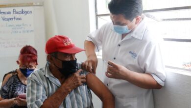 Photo of Exitoso arranque de vacunación Covid-19 en módulos del Ayuntamiento de Mérida
