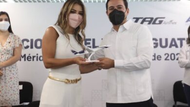 Photo of Mauricio Vila recibe el primer vuelo de la ruta aérea Mérida-Guatemala