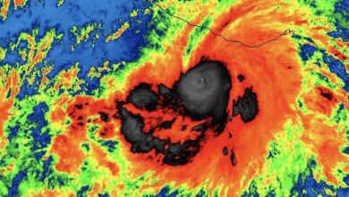 Photo of El huracán ‘Agatha’ se eleva a categoría 2