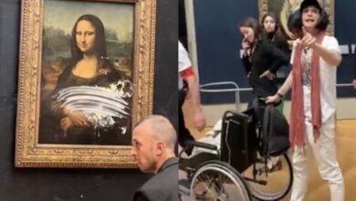 Photo of La Monna Lisa de Da Vinci recibe pastelazo en el Museo de Louvre