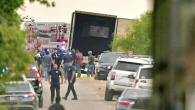 Photo of Hay 27 migrantes mexicanos muertos hallados en tráiler en Texas