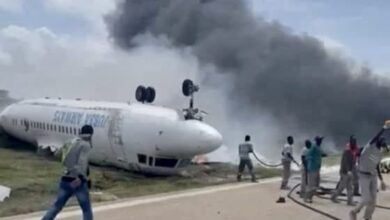 Photo of En Somalia, 30 personas se salvan tras accidente en avión