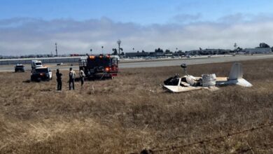 Photo of Dos avionetas chocan en un aeropuerto de California; dos muertos
