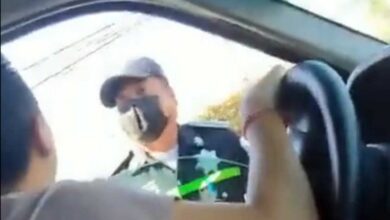 Photo of ‘Te voy a levantar, te van a matar’; policía amenaza a conductor en Edomex