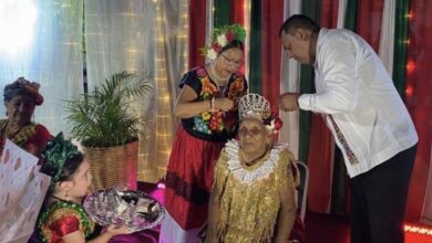 Photo of Abuelita de 104 años es coronada ‘Señora Independencia 2022’ en Oaxaca
