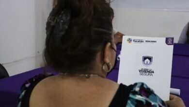 Photo of Semujeres entrega apoyo de Vivienda Segura a 67 yucatecas