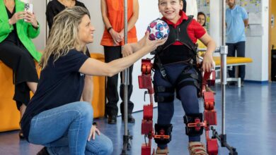Photo of Llega a México primer exoesqueleto para ayudar a niños con parálisis cerebral