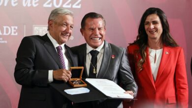 Photo of Julio César Chávez recibe el Premio Nacional del Deporte