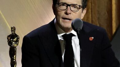 Photo of Michael J. Fox recibe Óscar honorífico y ovación de pie por su lucha contra el Parkinson