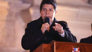 Photo of Pedro Castillo ratifica solicitud de asilo ante embajador de México en Lima