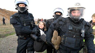 Photo of Greta Thunberg detenida tras protesta contra mina de carbón en Alemania