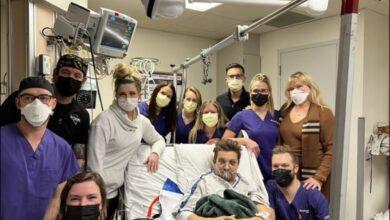 Photo of Jeremy Renner celebra su cumpleaños 52 en el hospital