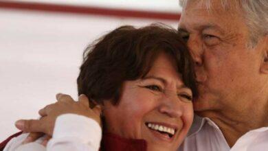 Photo of AMLO defiende a Delfina Gómez ante acusaciones de desvíos 